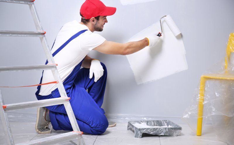 Românii alocă maximum 5.000 de euro pe renovarea locuinței. De fapt dau jumătate din sumă