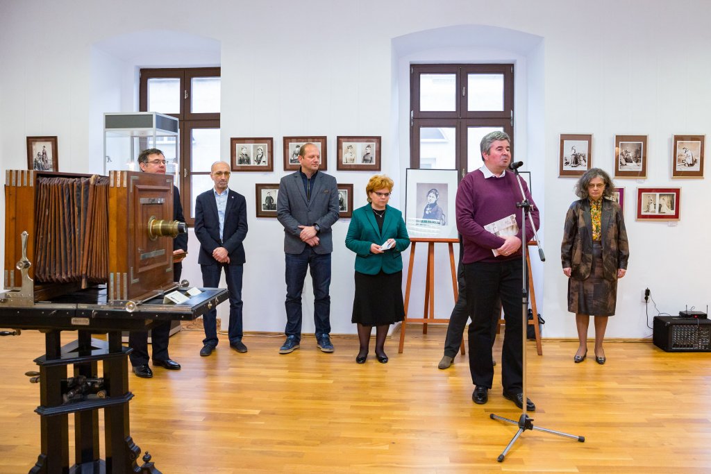 Cum arată fotografiile de epocă expuse la Cluj