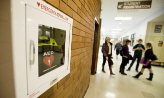 Defibrilatoare pe străzile Clujului. Primăria le cumpără în 2019. Unde vor fi amplasate