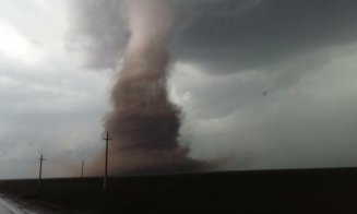 Meteorologii, avertisment privind TORNADELE. Ce urmează