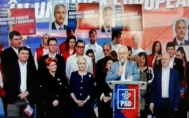 Miting PSD la Galaţi: Dragnea: Iubim Sibiul, dar îi urâm pe trădători / Dăncilă: Unii vin cu jigniri, noi venim cu proiecte