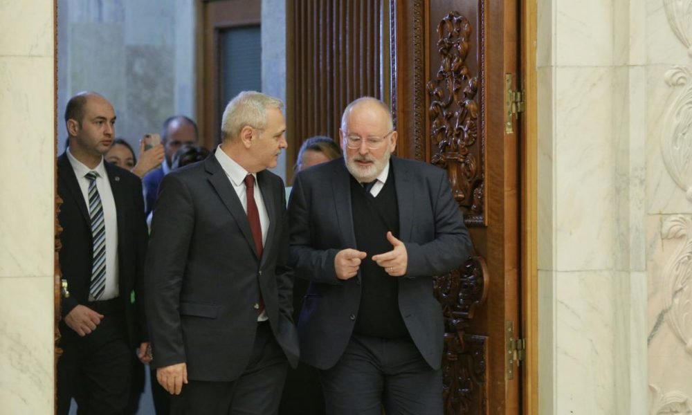 Rareş Bogdan: "Dragnea e leu în România. Când iese din ţară umblă cu căciula în mână şi cu banii în buzunar, poate îl bagă cineva în seamă"