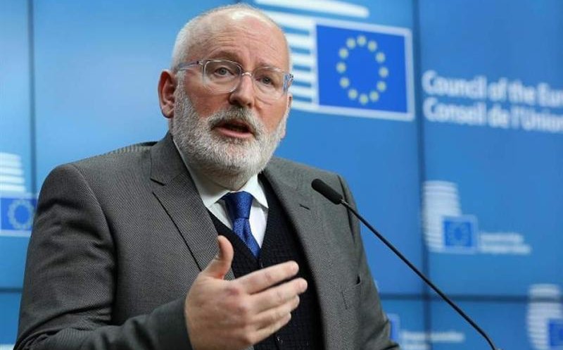 Comisia Europeană ameninţă România cu un mecanism mai dur decât MCV dacă adoptă modificările codurilor penale