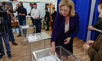 Corina Creţu (PRO România), la Cluj: "Am venit cu speranţa unui nou început" / Ioan Rus: "Am votat cu speranţan unei noi stângi europen