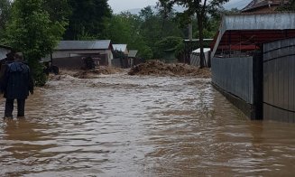 Torențiala face ravagii la Cluj! Viitură într-un sat, drumuri inundate în Făget şi Feleac