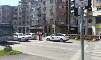 Accident pe Brâncuși. Tânără lovită pe zebră