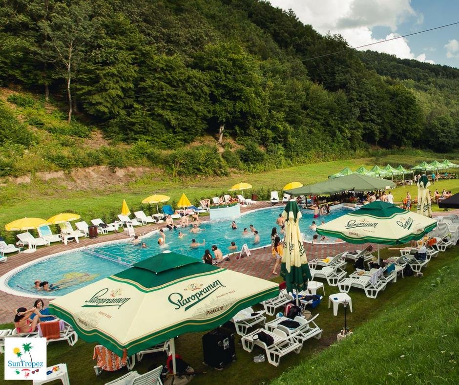 E caniculă! Cât costă să te răcoreşti la ştrandurile și piscinele din Cluj