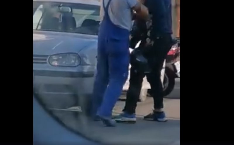 Bătaie în plină stradă, în centrul Clujului. Un șofer și un motociclist s-au luat la harță