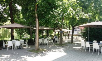 Terasa de pe malul lacului din Gheorgheni a fost renovată