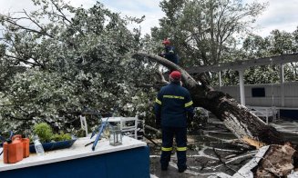 Clujeanul rănit în urma furtunii din Grecia este adus acasă cu o ambulanţă