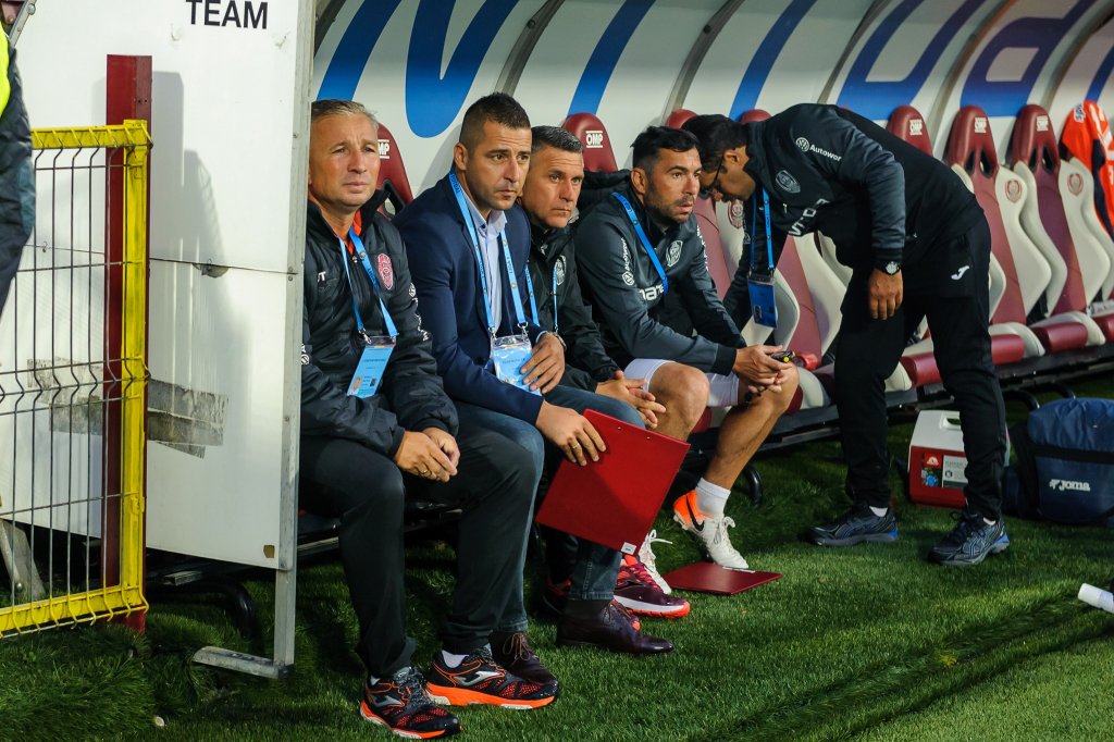 Dan Petrescu, mai slab decât Edi Iordănescu. Campionii au un start de sezon mai modest decât anul trecut
