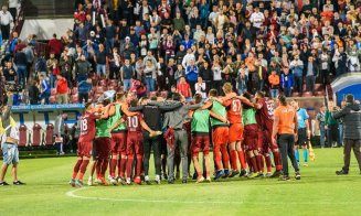 Imaginile bucuriei în Gruia. Eroul serii, premiat de Dan Petrescu