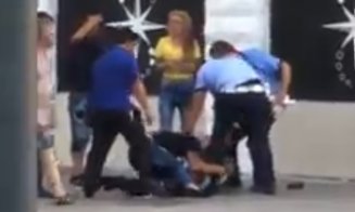 Polițiștii clujeni, intervenție în Piața Gării. Agenții au fost loviți și mușcați