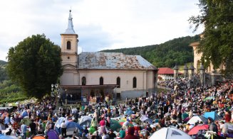 Adormirea Maicii Domnului. Mitropoliţii Clujului şi de Rwanda săvârşesc Sfânta Liturghie  la Nicula