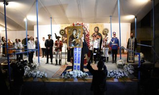 Adormirea Maicii Domnului. Mitropoliţii Clujului şi de Rwanda săvârşesc Sfânta Liturghie  la Nicula