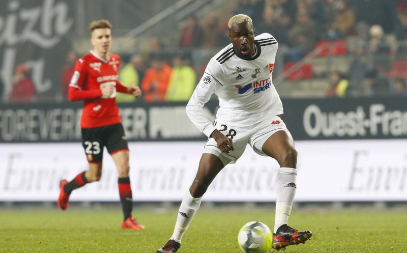 Dan Petrescu, despre transferul lui Lacina Traore: “Eu nu am insistat să vină, el a insistat”