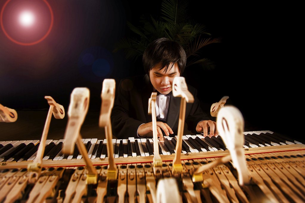 Japonezul nevăzător care a uimit lumea concertează la Cluj