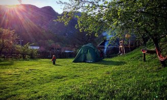 Destinație de weekend, lângă Cluj! Satul ascuns în creierul munților și "Țara Nomadă" a unor olandezi mutați în Transilvania