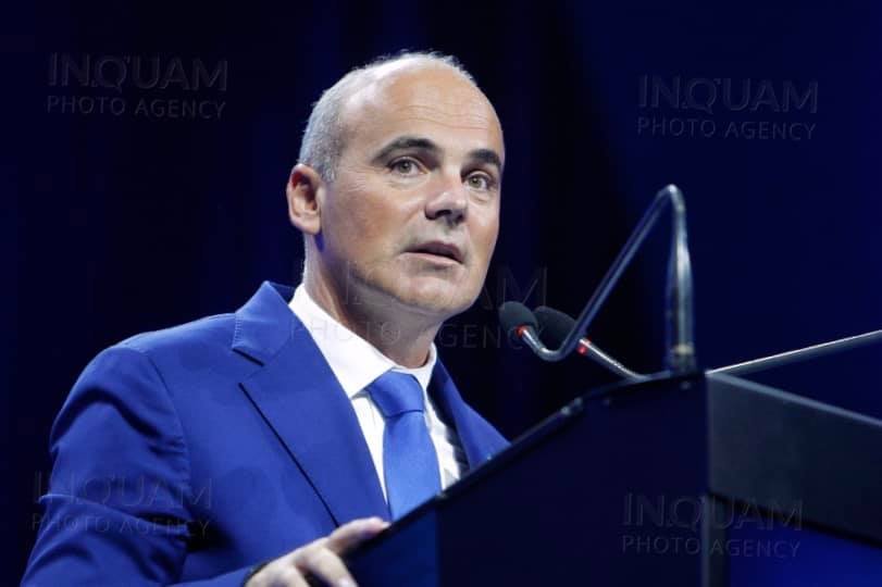 Rareș Bogdan: Parcă trăiesc într-un film! S-au întors strigoii comunismului să conducă România