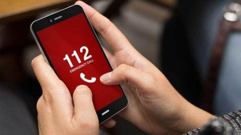 Încă un scandal 112! Angajată STS, dată afară la 4 luni după un apel jignitor: "Alo, tu femeie, tu ești nebună? Ești cu capul?"