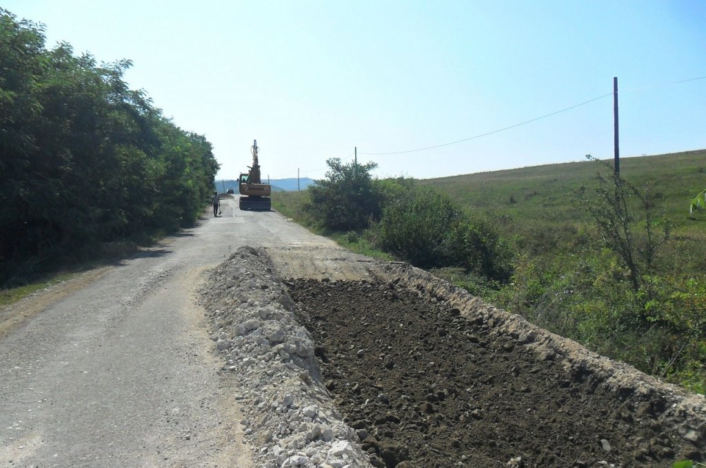 Lucrări de întreținere, pe DJ 150.  Kiat a fost scos de pe drum