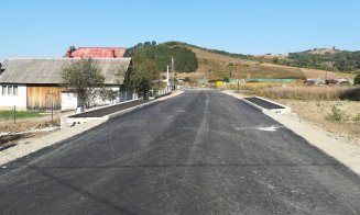 Primul strat de asfalt pe Drumul Bistriței
