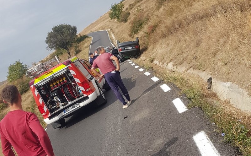 Maşină găsită cu roţile în sus, pe centura Floreşti - Grigorescu