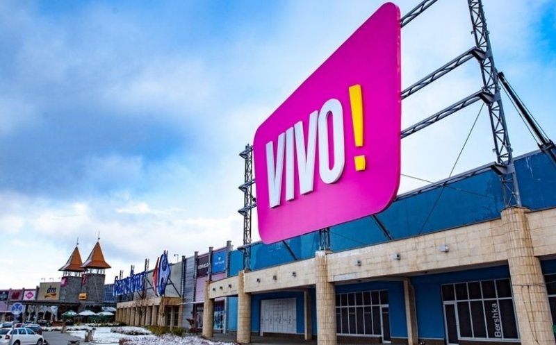 Toate restaurantele din food-court-ul Vivo Cluj, închise de Protecţia Consumatorilor!