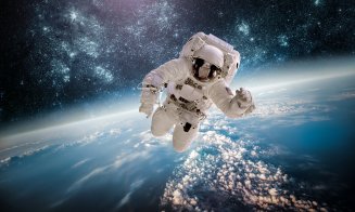 NASA vrea să trimită prima femeie pe Lună în următorii cinci ani