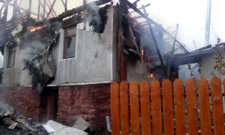 Casă a fost mistuită de flăcări, în Beliș