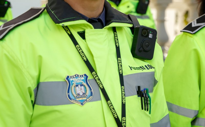 Polițiștii locali din Cluj, dotați cu camere video.  Imagini stocate 6 luni, filmare fără consimțământul persoanelor vizate