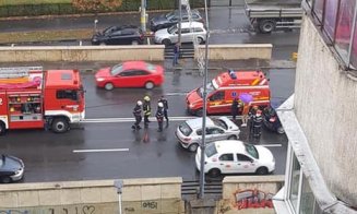 Accident cu patru mașini pe podul de la Calvaria