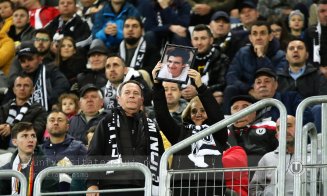 Cu “U” Cluj și după moarte. Suporterii clujeni au venit la stadion cu fotografii ale celor care s-au stins din viață