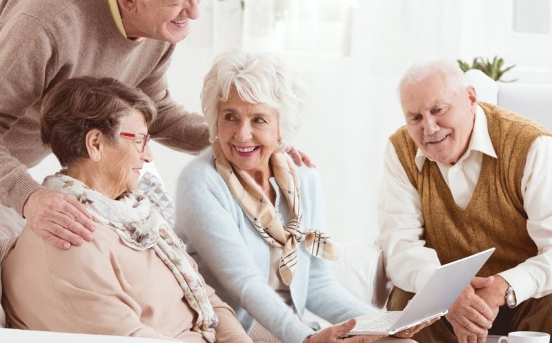 Pensionarii ar putea primi bonuri de masă. Care sunt condițiile