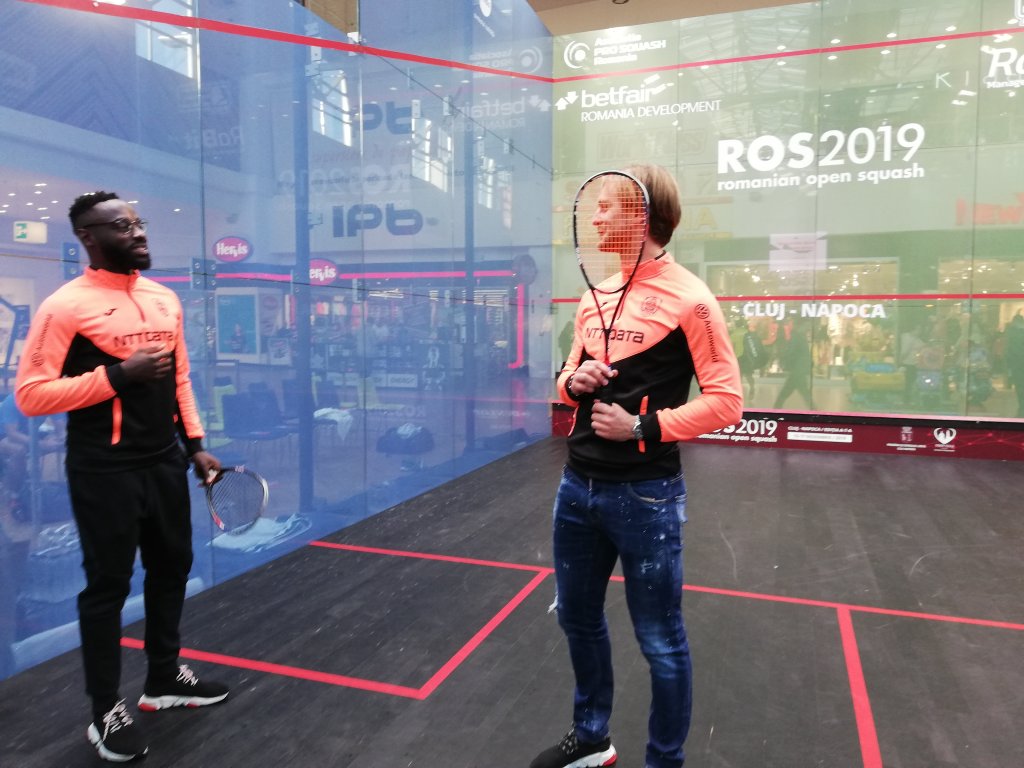 Campionii României la fotbal, specialiști și la squash