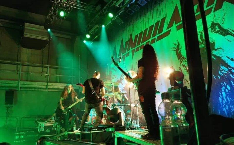 Concertul Annihilator de la Cluj, anulat cu SCANDAL! Rockerii, acuzați că ar fi fumat interzise și distrus bunuri la stadion