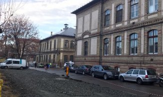 Se repară curtea Spitalului de Urgenţă din Cluj