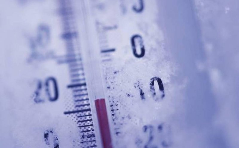 Cum va fi vremea în decembrie. Ştiaţi că: minima absolută a fost de - 34,5 grade, iar maxima de + 23,4 grade. VEZI când