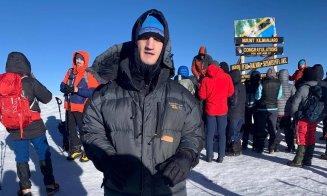 Performanță la înălțime. Un student nevăzător din Cluj a cucerit Kilimanjaro