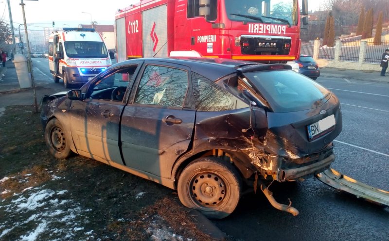 Accident cu patru răniți pe Frunzișului