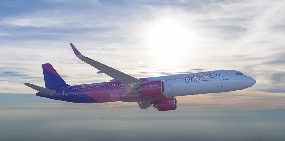 Cursa Wizz Air care zbura luni de la Cluj Napoca la Charleroi a lovit o pasăre la decolare