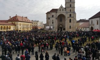 Pelerinii din Cluj au mers la înscăunarea noului episcop romano-catolic