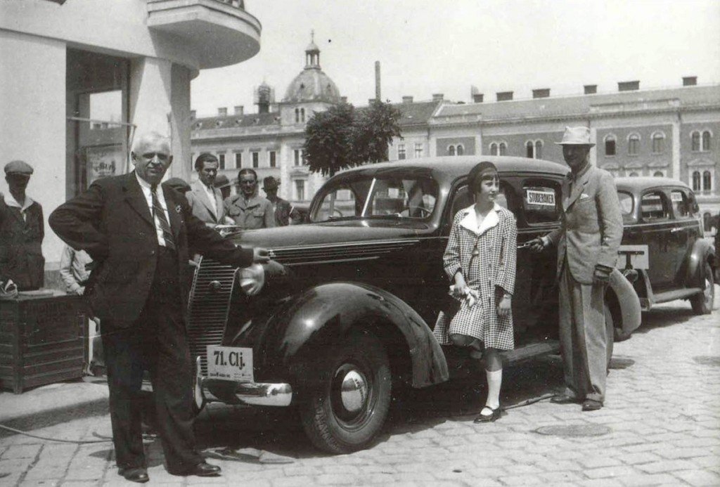 Cercul Militar trebuia să fie Palatul Bursei, dar a găzduit o reprezentanță Ford și cinematograful Royal