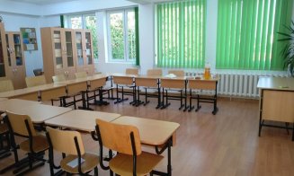 Şcolile rămân închise până după Paşte, în contextul instituirii stării de urgenţă