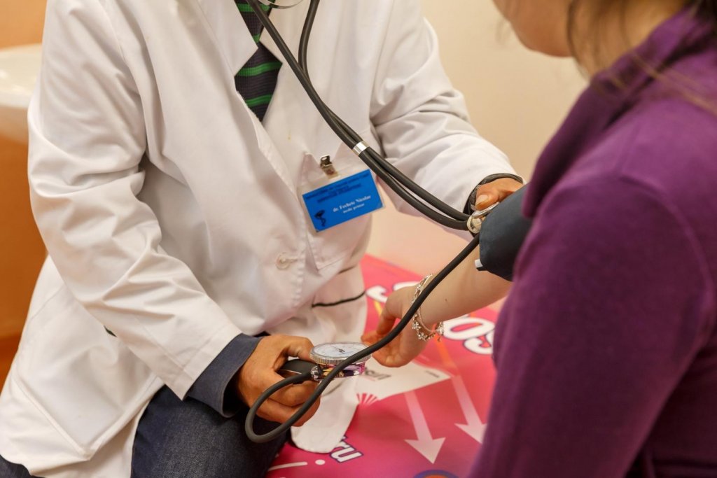 15.000 de rezidenţi sunt pregătiţi să ajute medicii care preiau pacienţii cu noul coronavirus