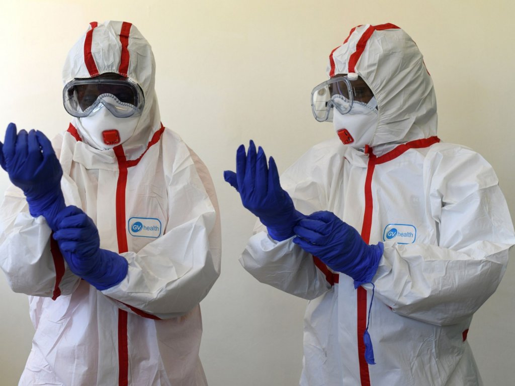 Vin tirurile cu echipamente şi materiale sanitare în România