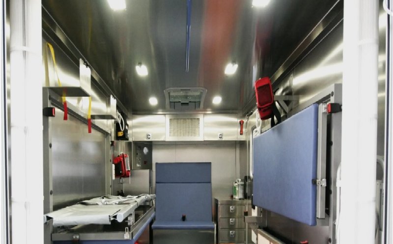 Premieră mondială: Clujul produce prima ambulanță anticoronavirus