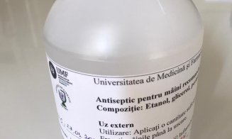 Facultatea de Farmacie din Cluj produce dezinfectant pentru mâini pentru medicii din spitale