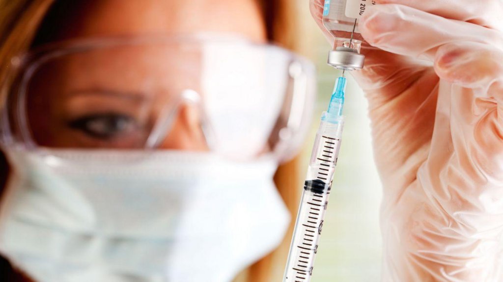 COVID-19 / Agenţia Europeană a Medicamentului: Două vaccinuri au intrat deja într-o primă fază de teste clinice