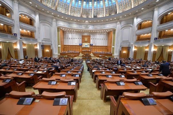 Şedinţă online la Parlament pentru prelungirea stării de urgenţă